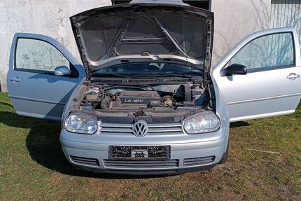 VW Golf 150.718 km 1.999 &euro; Hiddenhausen 32120