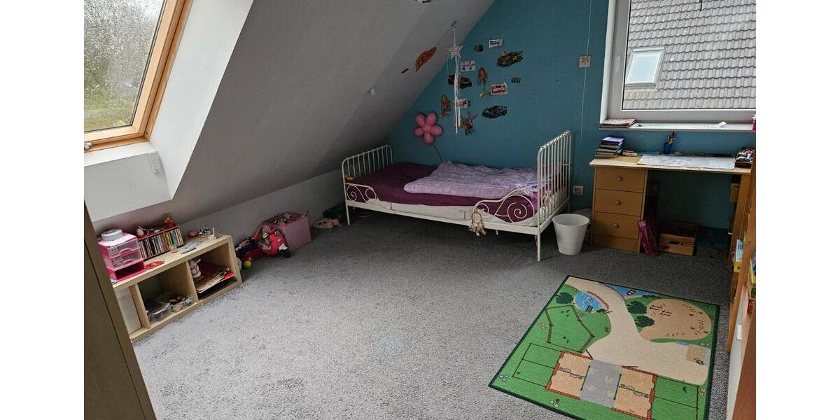 Einfamilienhaus Uchte - 11 Zimmer, 240 m&sup2;, 350.000&euro; | Angebot:26487375