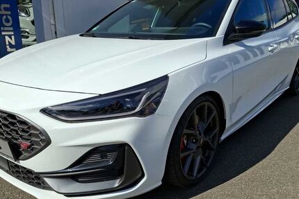 Ford Focus 15.050 km 32.985 &euro; Petershagen 32469