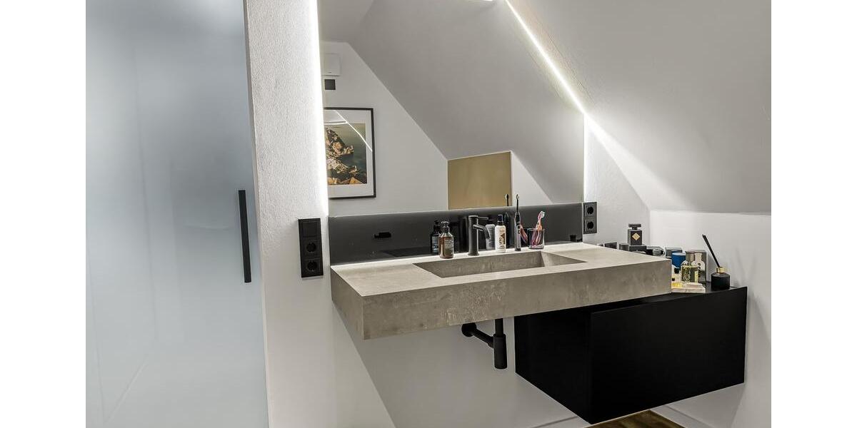 Dachgeschoßwohnung Lemgo - 2 Zimmer, 85 m&sup2;, 900&euro; | Angebot:26579037