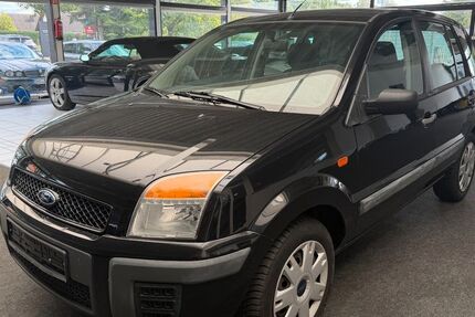 Ford Fusion 98.500 km 2.990 &euro; Minden 32425