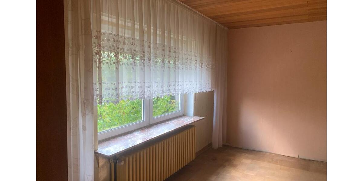 Einfamilienhaus Kalletal - 9 Zimmer, 284 m&sup2;, 140.000&euro; | Angebot:26891929
