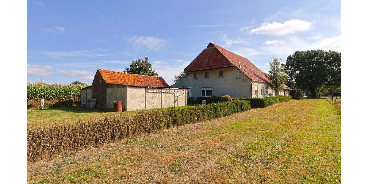 Einfamilienhaus Lübbecke Stockhausen - 8 Zimmer, 250 m&sup2;, 265.000&euro; | Angebot:25693510