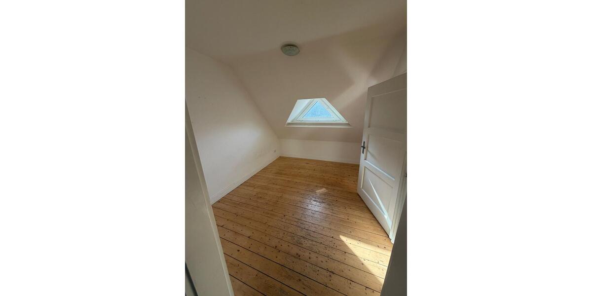 Dachgeschoßwohnung Minden - 3 Zimmer, 55 m&sup2;, 600&euro; | Angebot:25500367