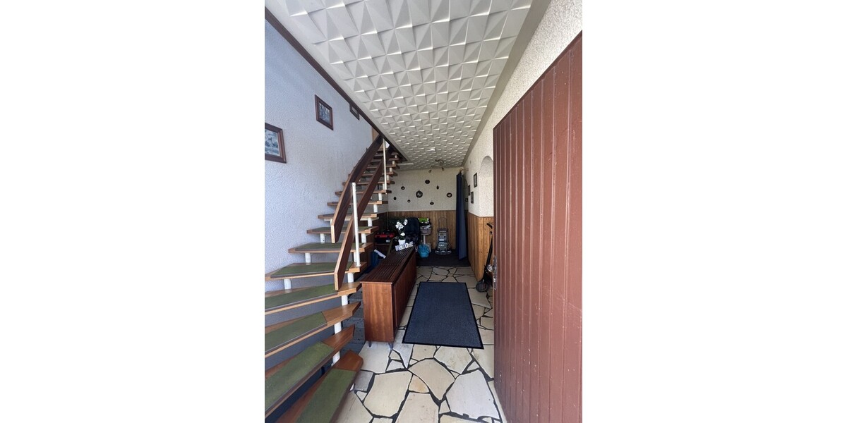 Großzügiges Zweifamilienhaus (3 Einheiten) Gestringen– perfekt für Großfamilien oder Kapitalanleger - Zweifamilienhaus Espelkamp | Angebot:20620211