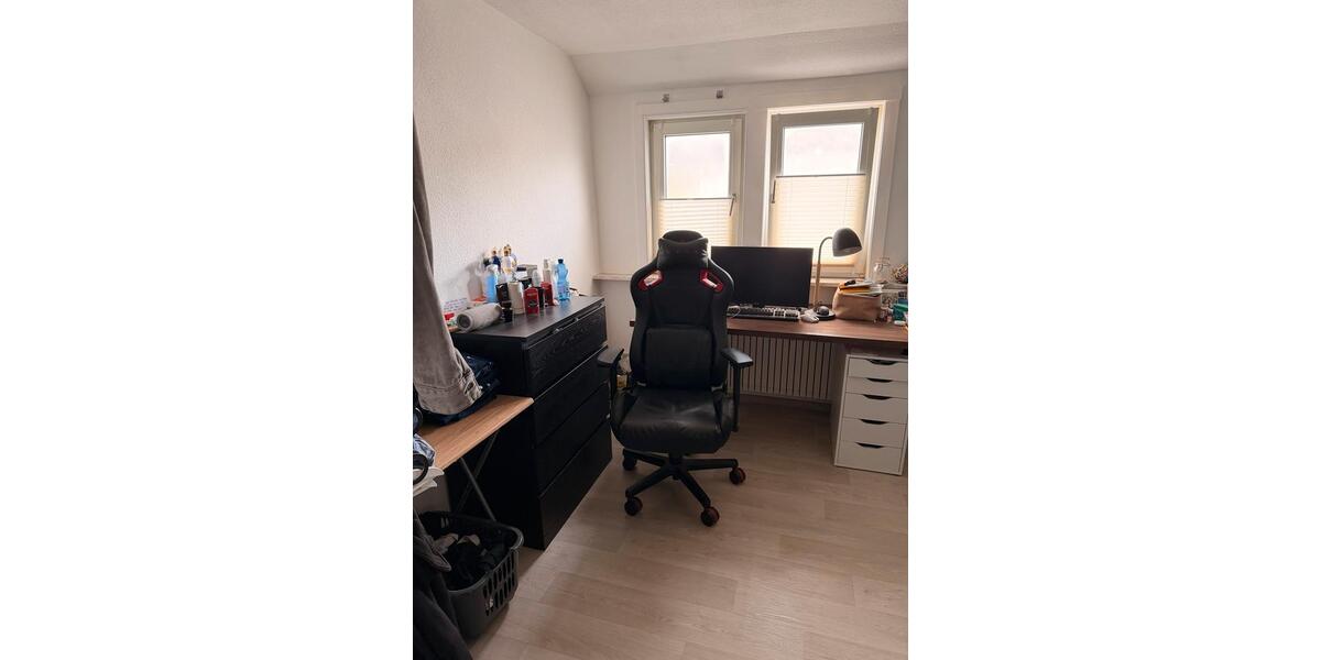 Etagenwohnung Rinteln - 3 Zimmer, 90 m&sup2;, 1.000&euro; | Angebot:25961105