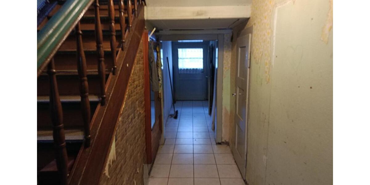 Einfamilienhaus Obernkirchen - 7 Zimmer, 143 m&sup2;, 100.000&euro; | Angebot:25351782