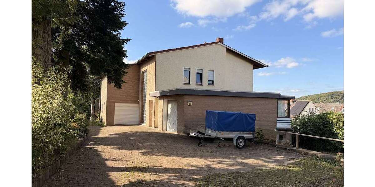 Einfamilienhaus Vlotho - 9 Zimmer, 232 m&sup2;, 248.500&euro; | Angebot:23041331