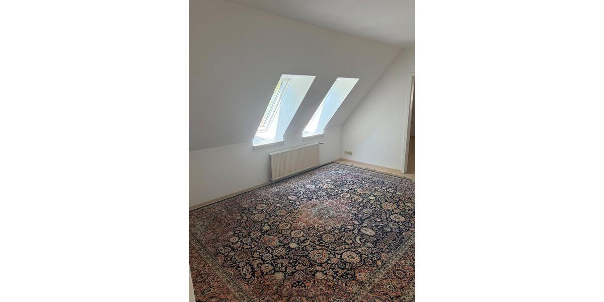 Einfamilienhaus Enger - 9 Zimmer, 200 m&sup2;, 370.000&euro; | Angebot:26396586
