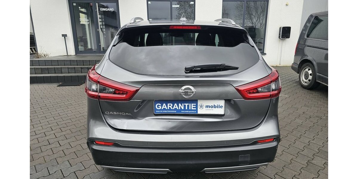 Nissan Qashqai N-Connecta NAVI PANO. Kamera 360° 129.421 km 11.990 &euro; Löhne 32584
