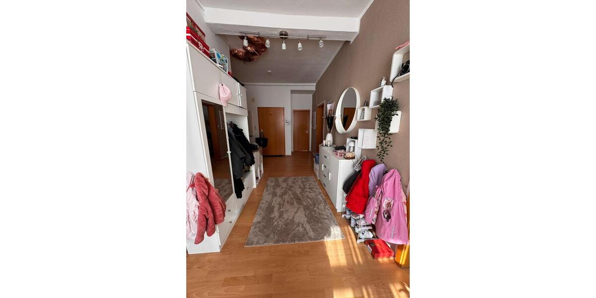 Etagenwohnung Hessisch Oldendorf - 4.5 Zimmer, 100 m&sup2;, 620&euro; | Angebot:25649894