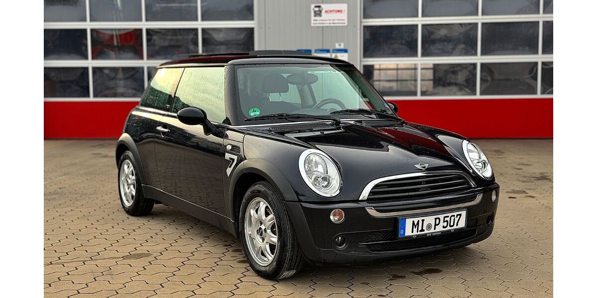 Mini ONE 64.991 km 7.650 &euro; Minden 32425