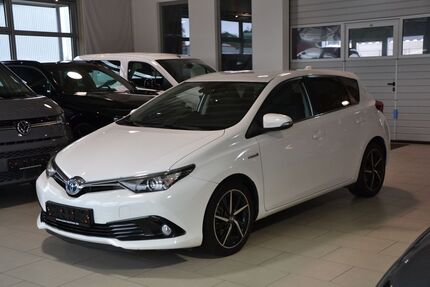 Toyota Auris 122.500 km 12.490 &euro; Lemgo 32657