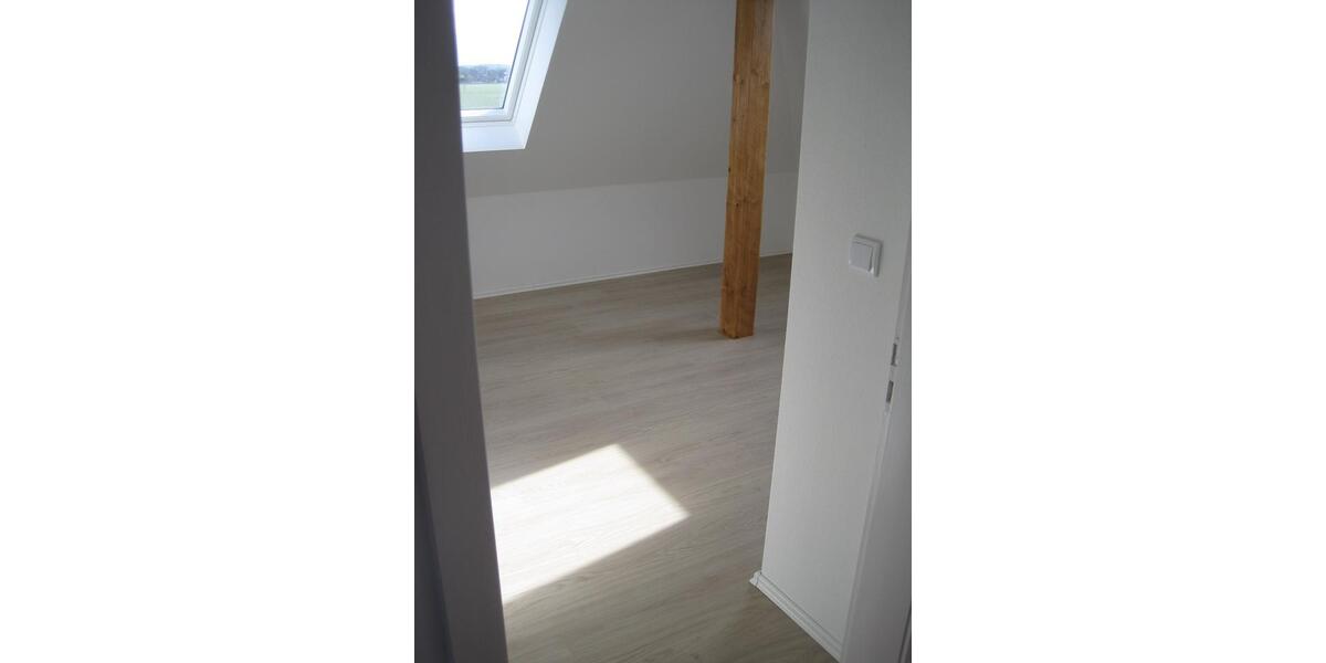 Dachgeschoßwohnung Stadthagen - 3 Zimmer, 44 m&sup2;, 400&euro; | Angebot:26236418