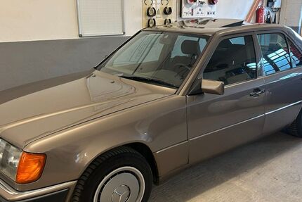 Mercedes-Benz 230 162.079 km 11.990 &euro; Porta Westfalica 32457