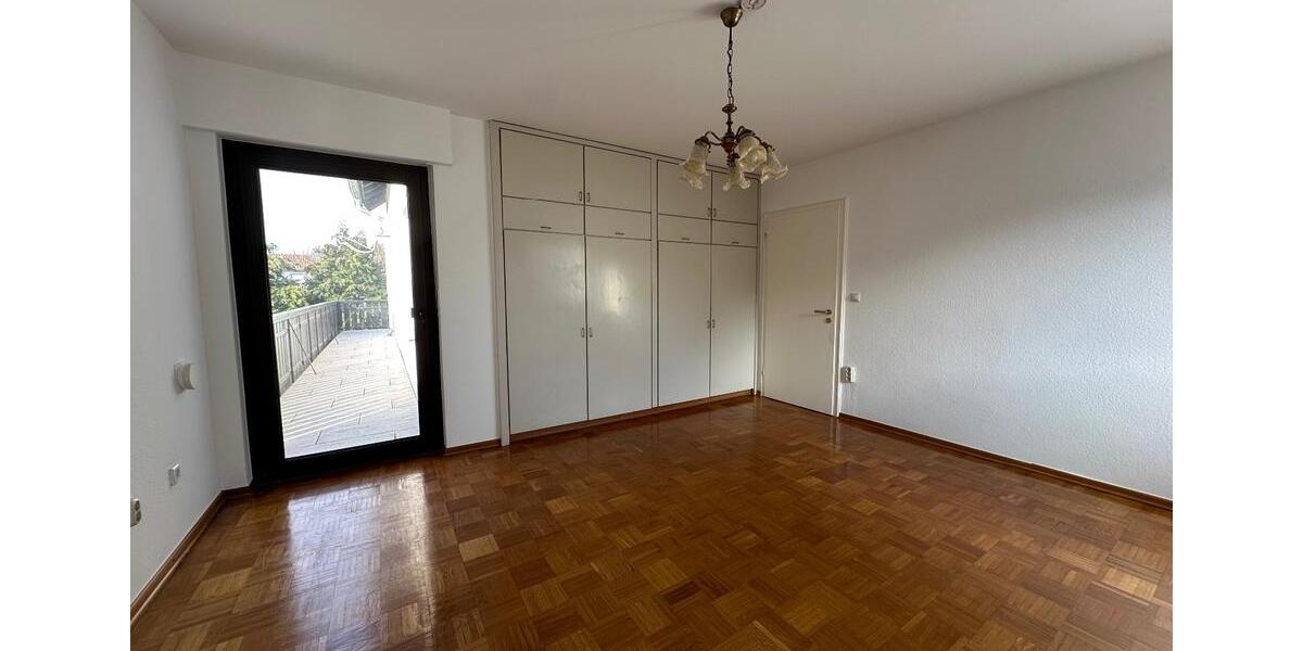 Etagenwohnung Herford Falkendiek - 4 Zimmer, 133 m&sup2;, 1.380&euro; | Angebot:25294107