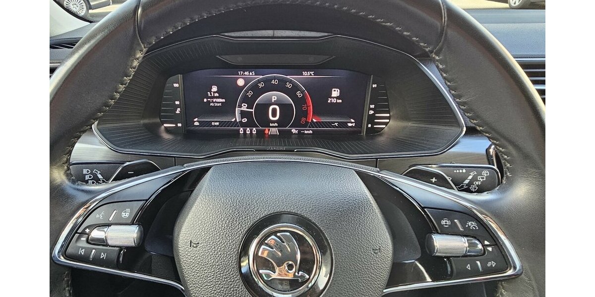 Skoda Superb 2.0 TSI DSG AHK LED NAVI ACC VIRT Cockpit 92.480 km 25.790 &euro; Löhne 32584