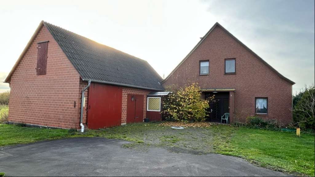 Sonstige Rödinghausen - 160.000&euro; | Angebot:25201799