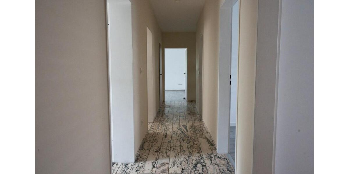 Erdgeschoßwohnung Rinteln - 5 Zimmer, 103 m&sup2;, 150.000&euro; | Angebot:26795667