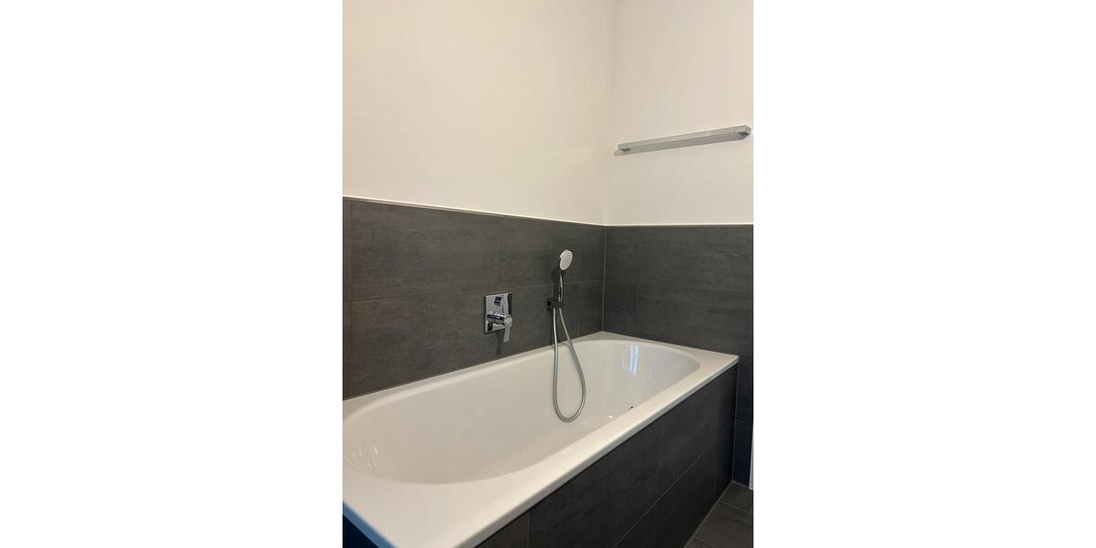 Erdgeschoßwohnung Bünde - 3 Zimmer, 99 m&sup2;, 1.450&euro; | Angebot:25756631