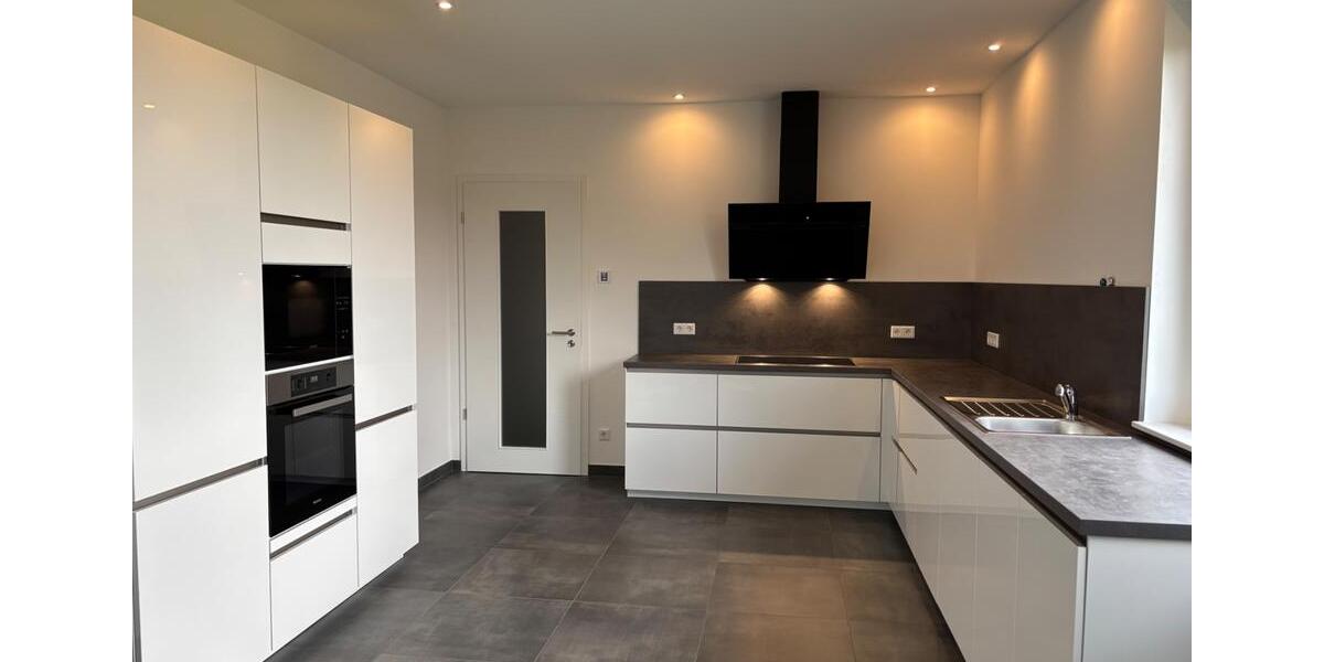 Etagenwohnung Stolzenau - 5 Zimmer, 194 m&sup2;, 1.450&euro; | Angebot:26048286