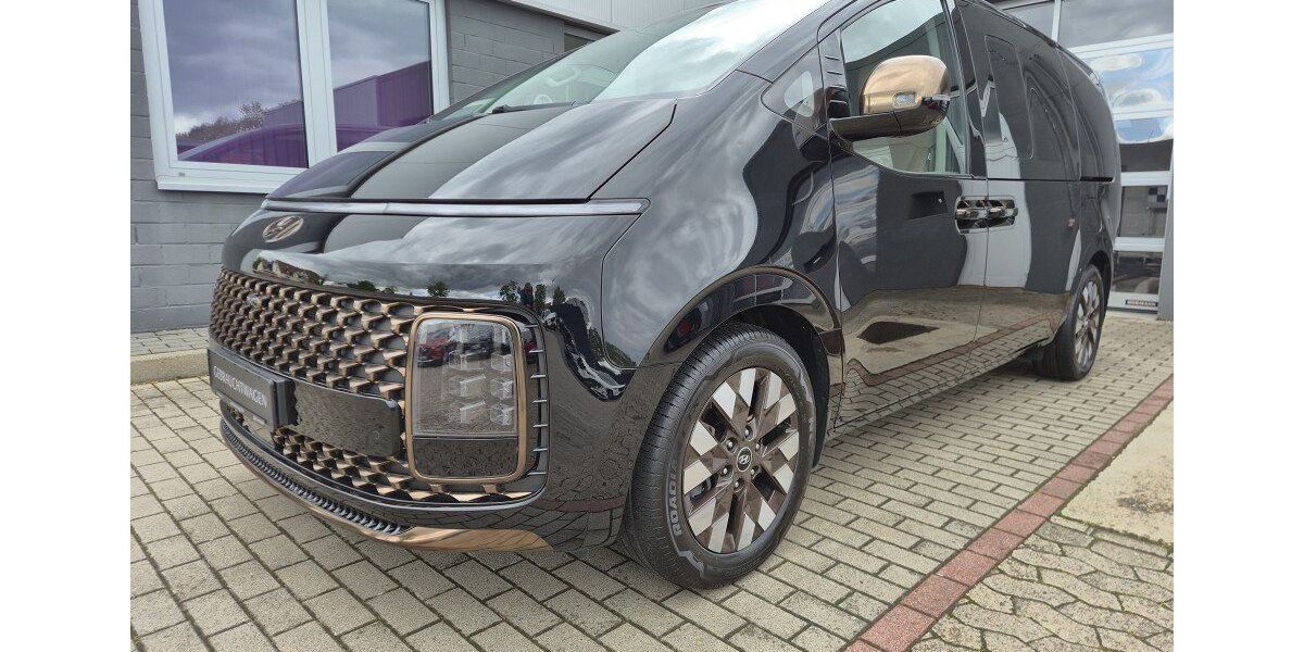 Hyundai STARIA 84.034 km 32.990 &euro; Bünde 32257