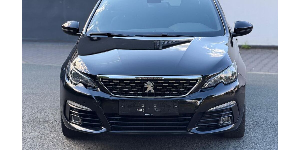 Peugeot 308 98.000 km 8.900 &euro; Herford 32051
