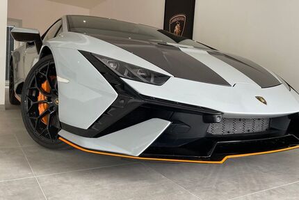 Lamborghini Huracán 9.700 km 267.000 &euro; Hille 32479