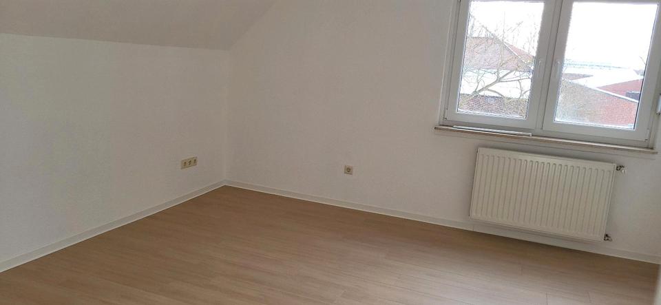 Mehrfamilienhaus, Wohnhaus Stolzenau - 7 Zimmer, 197 m&sup2;, 350.000&euro; | Angebot:26198911