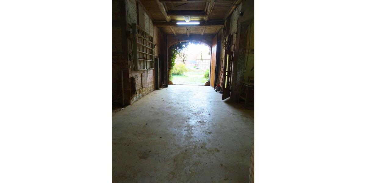 Bauernhaus, Landhaus Hessisch Oldendorf - 8 Zimmer, 200 m&sup2;, 175.000&euro; | Angebot:24615188