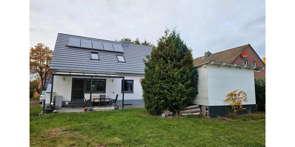 Einfamilienhaus Uchte - 11 Zimmer, 240 m&sup2;, 350.000&euro; | Angebot:26487375