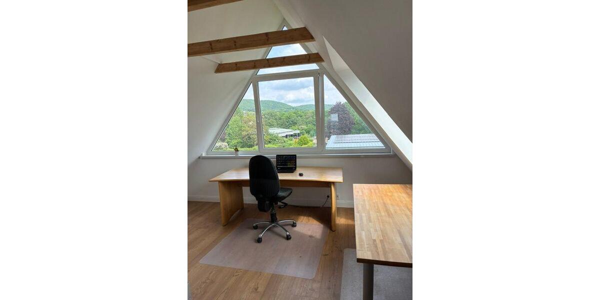 Einfamilienhaus Bad Oeynhausen Dehme - 8 Zimmer, 245 m&sup2;, 2.150&euro; | Angebot:26568095