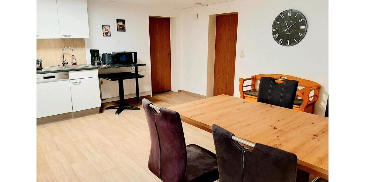 Etagenwohnung Rinteln - 3 Zimmer, 90 m&sup2;, 220&euro; | Angebot:24755630