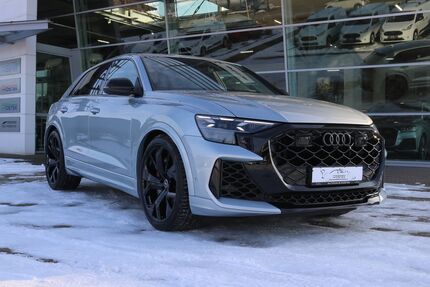 Audi RSQ8 9.990 km 134.900 &euro; Bückeburg 31675