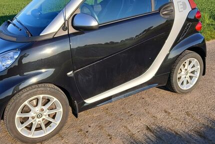 Smart ForTwo 52.500 km 8.880 &euro; Bad Salzuflen 32107