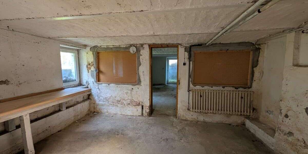 Löhne-Gohfeld — bezugsfreies Anlageobjekt mit Entwicklungspotenzial - Anlageobjekt Löhne / Besebruch Besebruch | Angebot:27254349