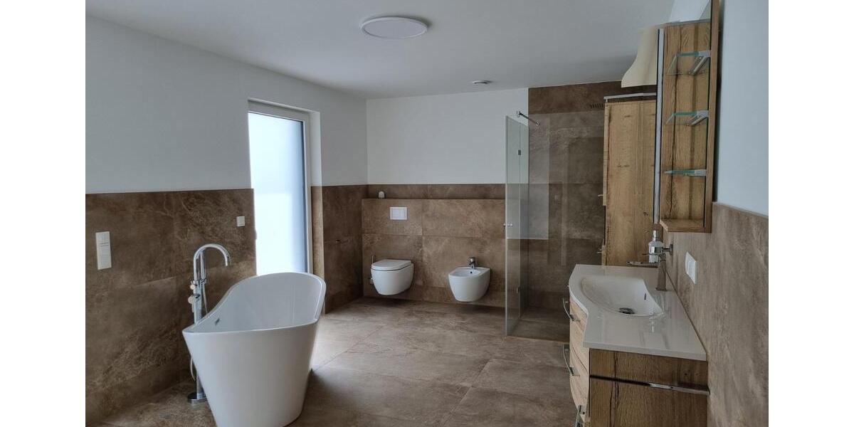 Einfamilienhaus Porta Westfalica - 4 Zimmer, 200 m&sup2;, 1.800&euro; | Angebot:25918383