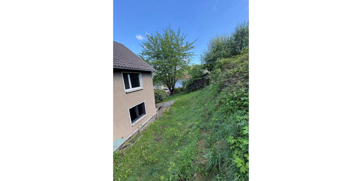 Mehrfamilienhaus, Wohnhaus Porta Westfalica Hausberge - 7 Zimmer, 120 m&sup2;, 185.000&euro; | Angebot:26595293