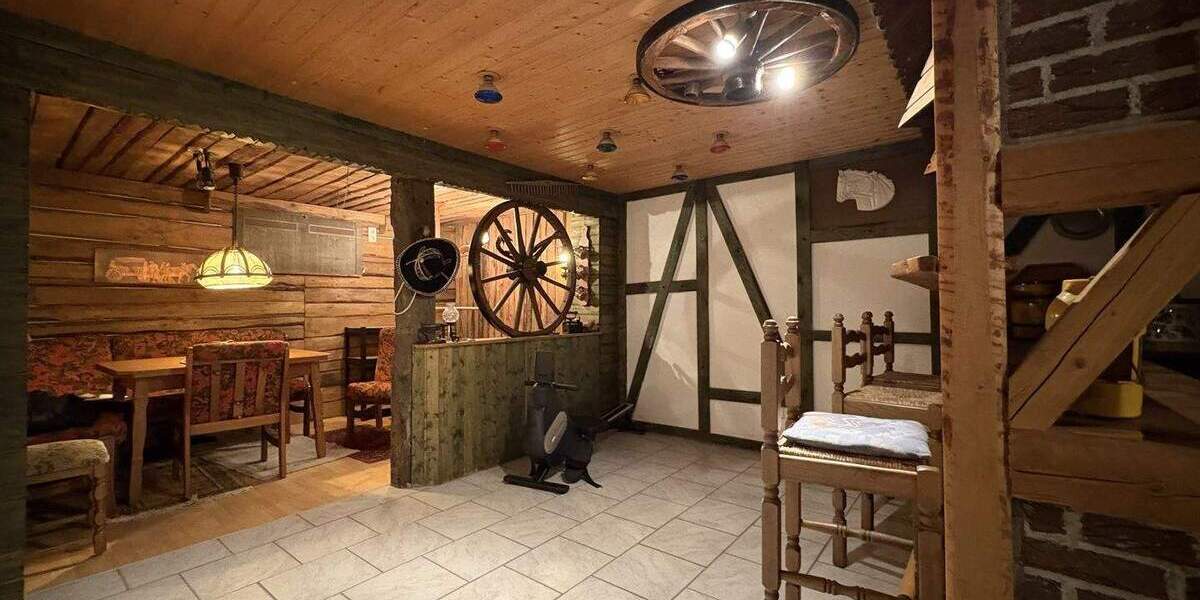 Mehrfamilienhaus, Wohnhaus Extertal Asmissen - 8 Zimmer, 220 m&sup2;, 369.000&euro; | Angebot:25686765