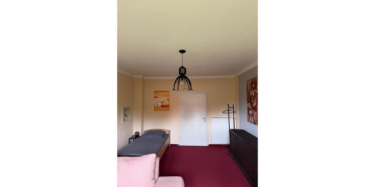Erdgeschoßwohnung Rinteln - 2 Zimmer, 70 m&sup2;, 360&euro; | Angebot:25711282