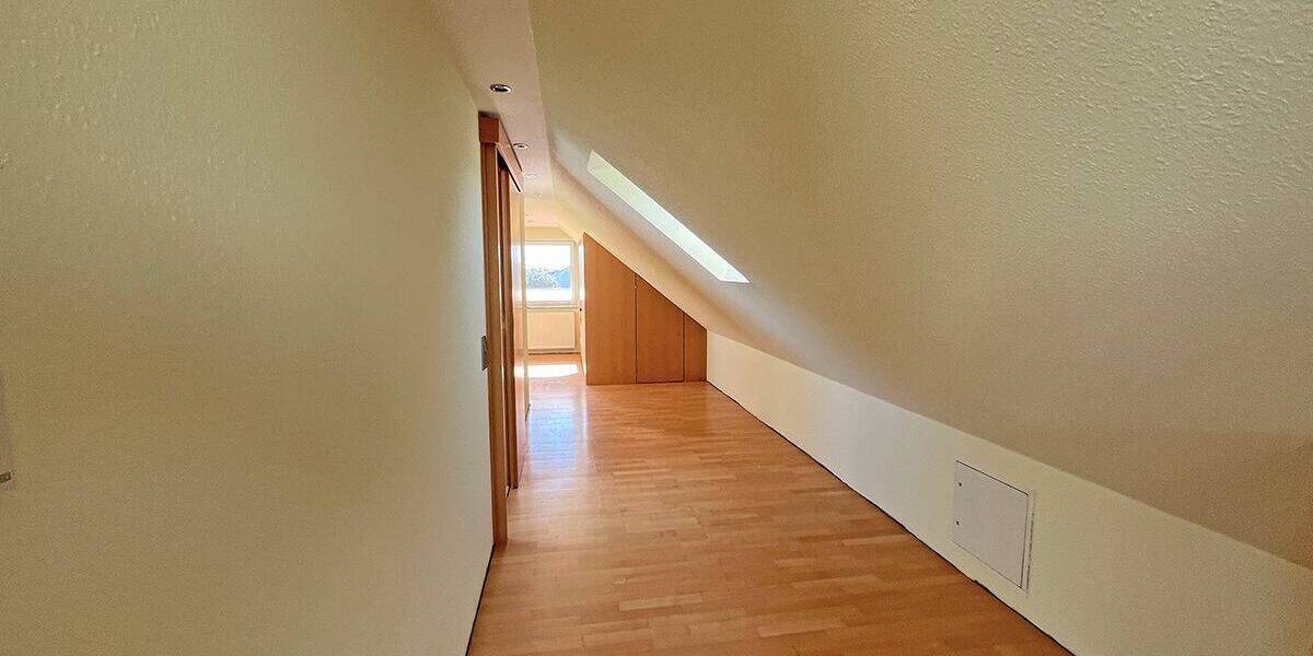 Mehrfamilienhaus, Wohnhaus Enger Besenkamp - 7 Zimmer, 250 m&sup2;, 650.000&euro; | Angebot:25697453