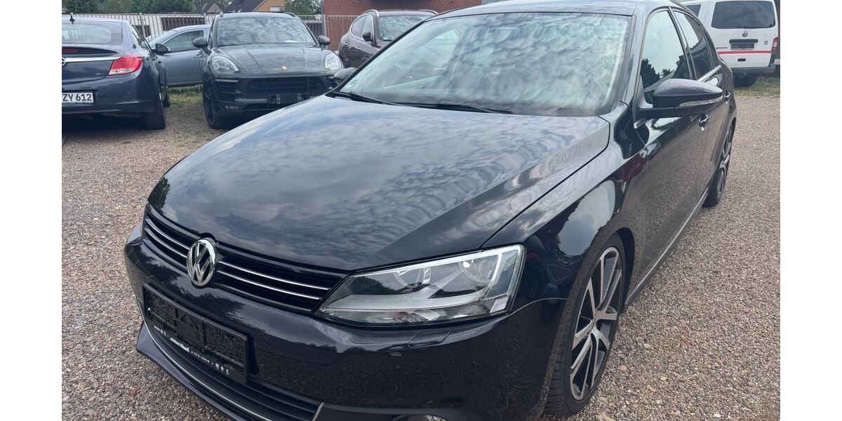 VW Jetta 131.005 km 10.499 &euro; Minden 32429