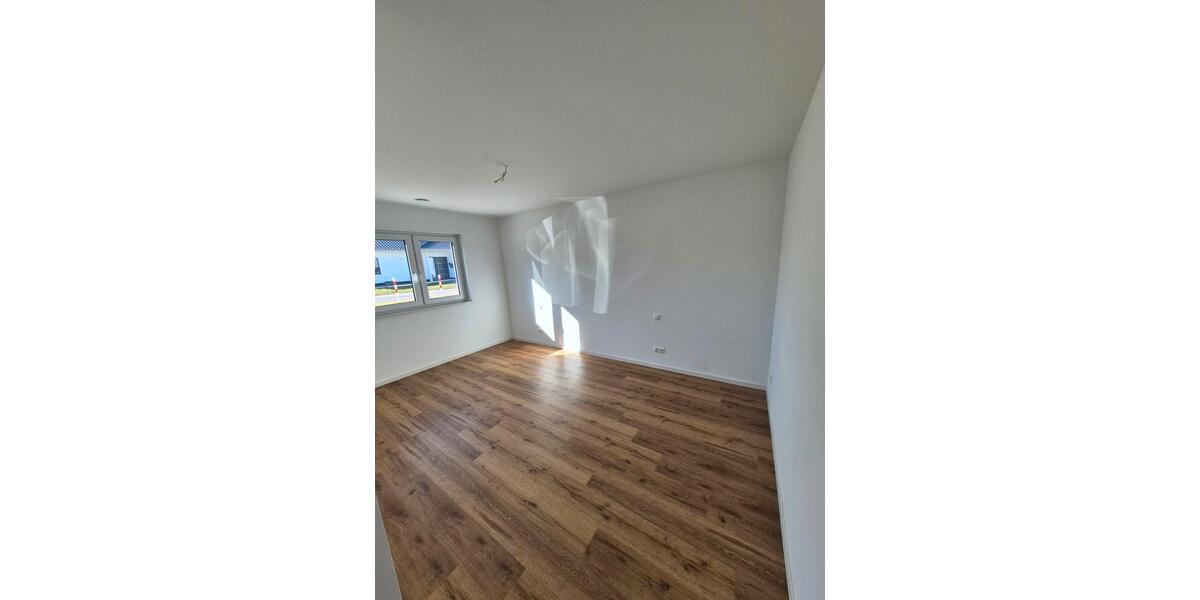 Erdgeschoßwohnung Minden - 3 Zimmer, 117 m&sup2;, 1.280&euro; | Angebot:25294057