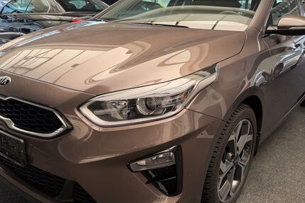 Kia ceed / Ceed 79.000 km 14.990 &euro; Minden 32425