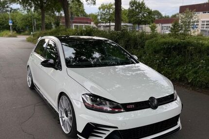 VW Golf 130.000 km 19.950 &euro; Bad Salzuflen 32107