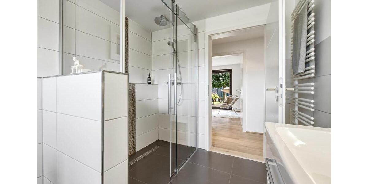 Einfamilienhaus Porta Westfalica - 7.5 Zimmer, 195 m&sup2;, 387.000&euro; | Angebot:27094950
