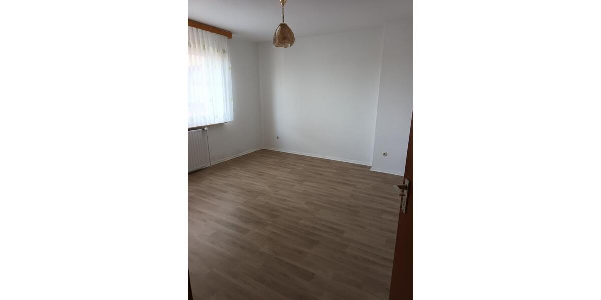 Etagenwohnung Stadthagen - 3 Zimmer, 75 m&sup2;, 600&euro; | Angebot:25751540