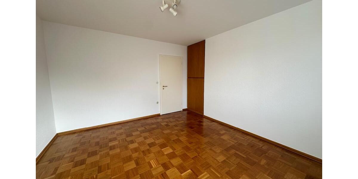 Etagenwohnung Herford Falkendiek - 4 Zimmer, 133 m&sup2;, 1.380&euro; | Angebot:25294107