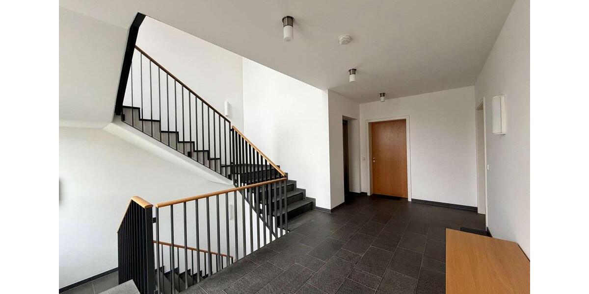 Etagenwohnung Bad Oeynhausen - 3 Zimmer, 160 m&sup2;, 1.750&euro; | Angebot:25648654