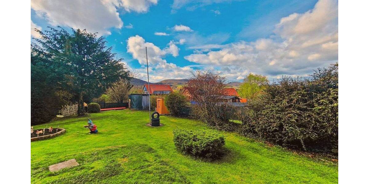 Einfamilienhaus Heeßen - 5 Zimmer, 129 m&sup2;, 130.000&euro; | Angebot:25685470